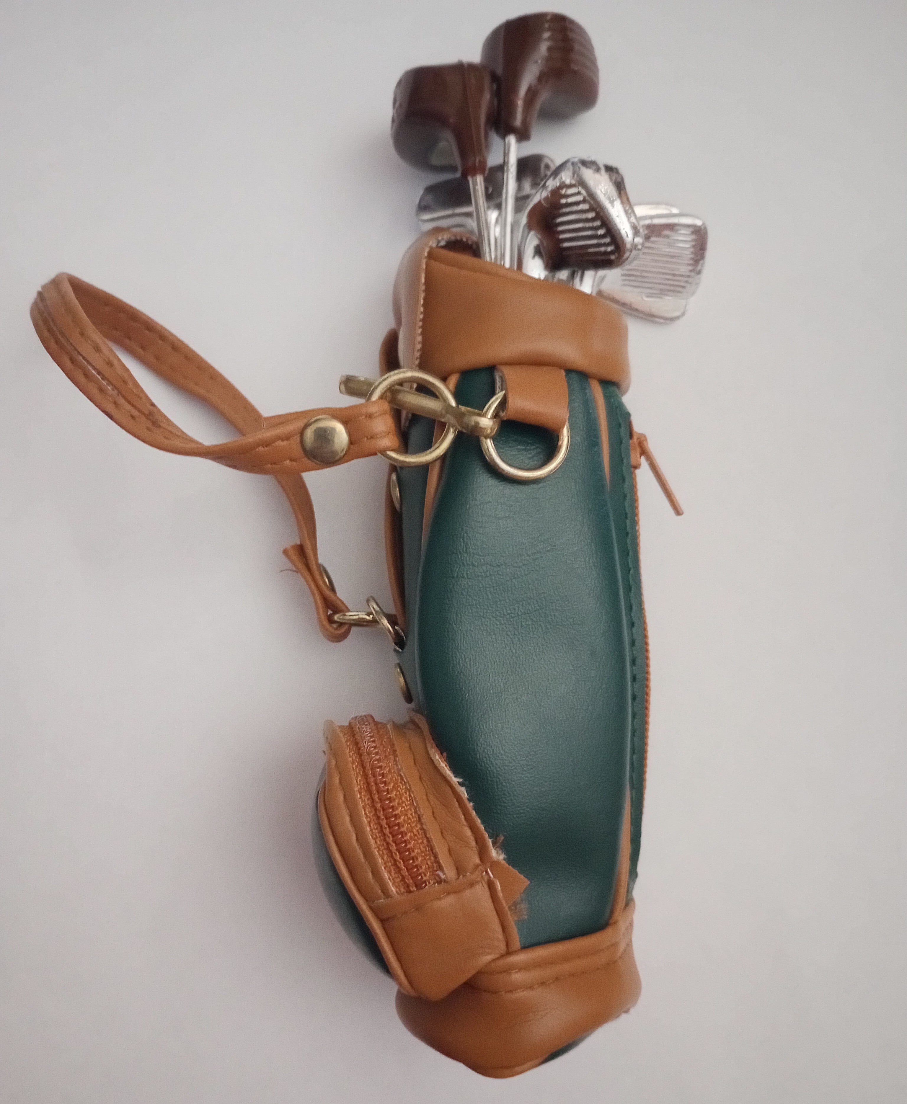 Tender Heart Treasure Teddy Accessory Hunter Green Golf Bag w/ 6 Clubs