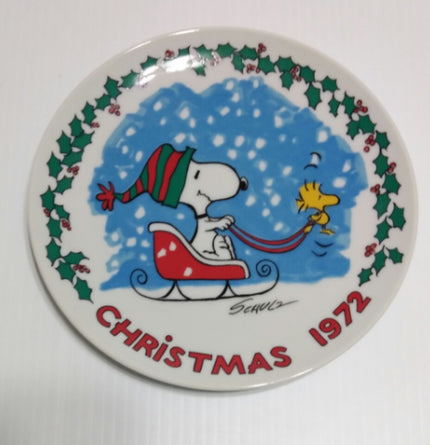 Snoopy Peanuts Christmas Collector Plate 1972 - We Got Character Toys N More