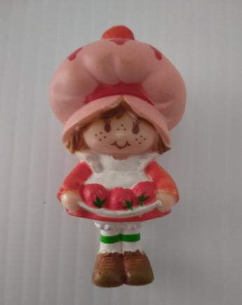 Strawberry Shortcake With Strawberries Minature Figurine - We Got Character Toys N More