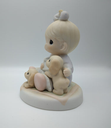 Precious Moments Figurine God Loves A Cheerful Giver - We Got Character Toys N More