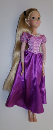 Disney Tangled Rapunzel Doll Singing Vinyl Jointed When Will My Life Begin - We Got Character Toys N More