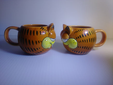 Lot of 2 Garfield Cups - We Got Character Toys N More