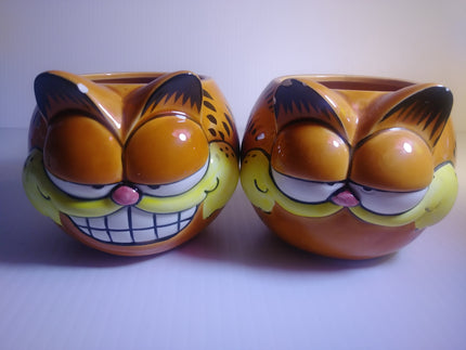 Lot of 2 Garfield Cups - We Got Character Toys N More