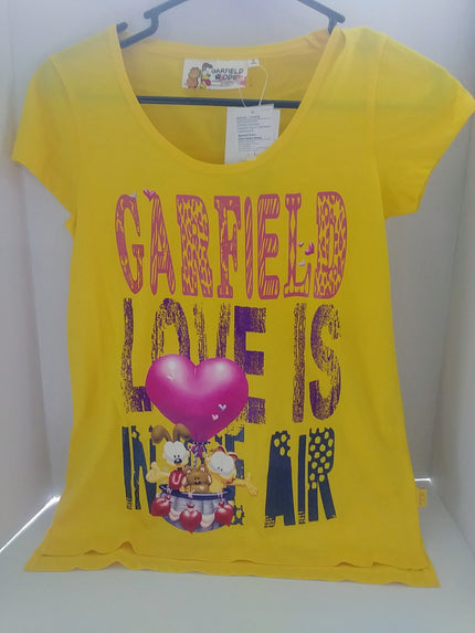 Garfield Shirt Love Is In The Air - We Got Character Toys N More