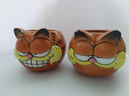 Lot of 2 Garfield Cups - We Got Character Toys N More