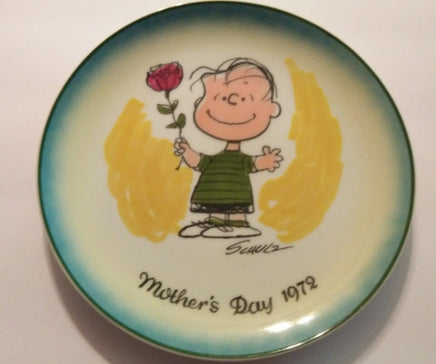 Peanuts Decorative Plate - We Got Character Toys N More