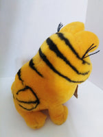 Garfield 10 yr Plush Year Of The Party - We Got Character Toys N More